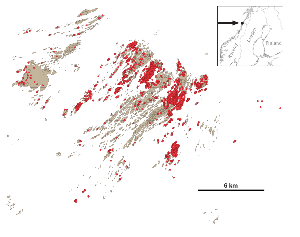All GPS positions of all individual Eagle-Owls tagged with GPS transmitters. Location map refers to the southern part of Fennoscandia with the study area of Solværøyane (12°35’ E, 66°22’ N) indicated with an arrow and a black dot.(from [Nygård et al., 2023])